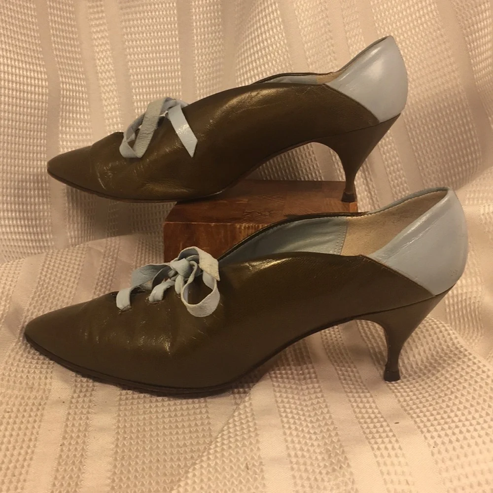 Bullocks Collegienne leather laceup 2”heel vintage